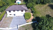 Maison à vendre 5 pièces de 135 m² sur terrain de 723 m² SAINT RAMBERT EN BUGEY (01)