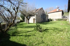 Maison à vendre 5 pièces de 102 m² sur terrain clos de 520 m² à ORDONNAZ (01)