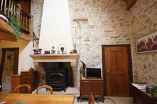 Maison en pierres à vendre 7 pièces de 168 m² à MARIGNIEU (01) plus sous-sol