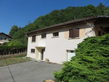 Maison à vendre 5 pièces de 135 m² sur terrain de 723 m² SAINT RAMBERT EN BUGEY (01)