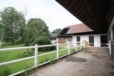 Propriete à vendre sur 35 hectares, 14 pièces, piscine, tennis, chasse, pêche, équitation, au cœur de la Dombes