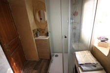 Maison à vendre 5 pièces de 102 m² sur terrain clos de 520 m² à ORDONNAZ (01)