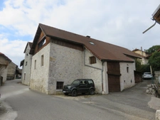 Maison en pierres à vendre 7 pièces de 168 m² à MARIGNIEU (01) plus sous-sol