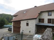 Maison en pierres à vendre 7 pièces de 168 m² à MARIGNIEU (01) plus sous-sol
