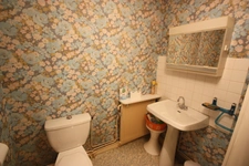 Maison à vendre 5 pièces de 148 m² à CHALEY (01) avec jardin de 436 m² en bordure de la rivière.