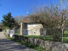 Maison à vendre 5 pièces de 102 m² sur terrain clos de 520 m² à ORDONNAZ (01)