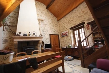 Maison en pierres à vendre 7 pièces de 168 m² à MARIGNIEU (01) plus sous-sol