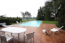 Propriete à vendre sur 35 hectares, 14 pièces, piscine, tennis, chasse, pêche, équitation, au cœur de la Dombes