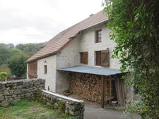 Maison en pierres à vendre 7 pièces de 168 m² à MARIGNIEU (01) plus sous-sol