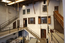 Immeuble à aménager de 320 m² à vendre au centre de SAINT RAMBERT EN BUGEY (01)