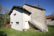 Maison à vendre 5 pièces de 102 m² sur terrain clos de 520 m² à ORDONNAZ (01)
