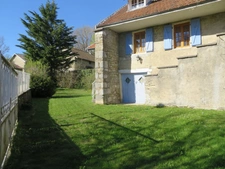 Maison à vendre 5 pièces de 102 m² sur terrain clos de 520 m² à ORDONNAZ (01)