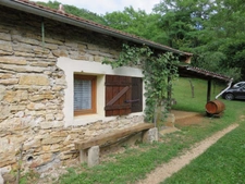 Dpt Ain (01), à vendre TORCIEU grangeon en pierres P2 d'environ 40 m² et terrain de 4362 m²   