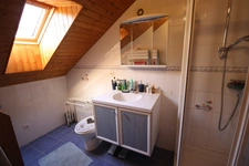 Maison à vendre 5 pièces de 102 m² sur terrain clos de 520 m² à ORDONNAZ (01)