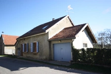 Maison à vendre 5 pièces de 102 m² sur terrain clos de 520 m² à ORDONNAZ (01)