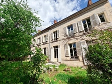 Propriété de centre ville à vendre 14 pièces ORLEANS (45)