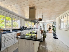 Propriete à vendre 6 pièces SAINT CLEMENT DES BALEINES (17)