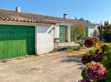 Maison proche plage  à vendre 5 pièces ARS EN R (17)