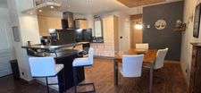À VENDRE – MAGNIFIQUE APPARTEMENT RÉNOVÉ À MAGLAND (74300)