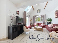 St Denis en Val à 10 min d'Orléans centre, à vendre  Maison de 2003 190m2 5 chambres avec jardin arboré de 1800m2, garage attenant, dépendances