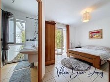 St Denis en Val à 10 min d'Orléans centre, à vendre  Maison de 2003 190m2 5 chambres avec jardin arboré de 1800m2, garage attenant, dépendances