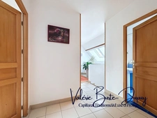 St Denis en Val à 10 min d'Orléans centre, à vendre  Maison de 2003 190m2 5 chambres avec jardin arboré de 1800m2, garage attenant, dépendances