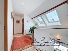 St Denis en Val à 10 min d'Orléans centre, à vendre  Maison de 2003 190m2 5 chambres avec jardin arboré de 1800m2, garage attenant, dépendances
