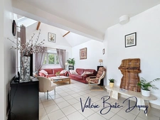 St Denis en Val à 10 min d'Orléans Martroi, a vendre  Maison de 2003 190m2 5 chambres avec jardin arboré de 1800m2, garage attenant, dépendances