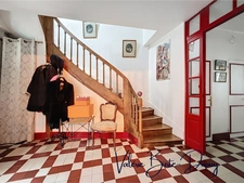 Maison à vendre 6 pièces 213m2 5 Chambres avec terrasse arborée stationnement ORLEANS St Vincent (45)