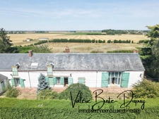 Belle longère de 249m2 à réinventer 6 chambres jardin et garage à Vennecy (45 LOIRET)