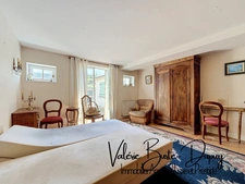 Belle longère de 249m2 à réinventer 6 chambres jardin et garage à Vennecy (45 LOIRET)