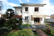 PAU Maison de ville 4 pièces de 118 m² avec garage et jardin arboré 