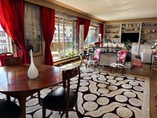 RANELAGH-Appartement avec balcon et studio