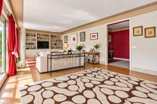 RANELAGH-Appartement avec balcon et studio