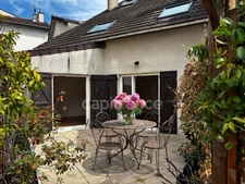 Maison lumineuse 6 pièces avec deux terrasses orientées sud - Limite Issy les Moulineaux et Paris