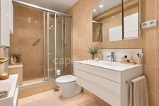 RANELAGH-Appartement avec balcon et studio