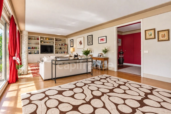 RANELAGH-Appartement avec balcon et studio