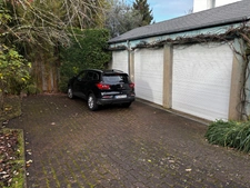 Maison familiale de charme – 6 chambres, jardin arboré, dépendance et RER C à pied