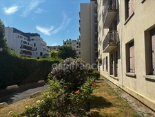 3-room apartment with a bright balcony