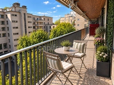 RANELAGH-Appartement avec balcon et studio