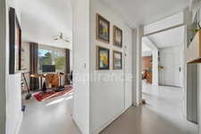 EXCLUSIVE – Family apartment with balcony and exceptional living space in Meudon Val Fleury Centre 