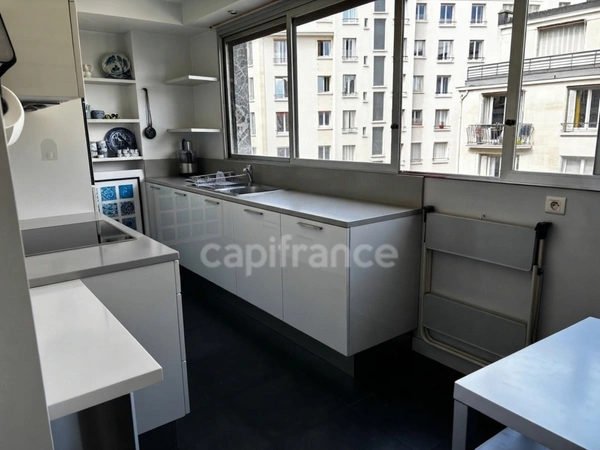 RANELAGH-Appartement avec balcon et studio