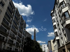 Near the Eiffel Tower, 3-room apartment for sale, Bir-Hakeim metro station, PARIS 15TH DISTRICT (75)
