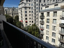 RANELAGH-Appartement avec balcon et studio