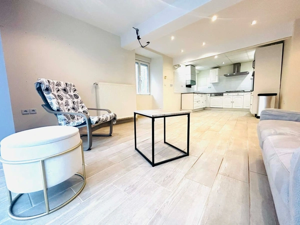 INVESTISSEURS / PRIMO ACCEDANTS:MAISON RENOVEE DE 120 M², 4 CHAMBRES, 1 SUITE PARENTALE, DOUBLE VITRAGE PVC