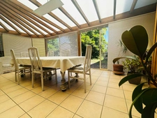 MAISON 100 M² AU CALME SANS VIS A VIS, 3 CHAMBRES, TERRAIN DE 859 m², TERRASSE DE 30m²,  GARAGE, DOUBLE VITRAGE, POMPE A CHALEUR, CLIMATISATION, ASSAINISSEMENT COLLECTIF 