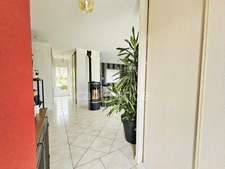 VILLA ANNEE CONSTRUCTION TRADITIONNELLE 151M2, 2004M2 de TERRAIN, 3 CHAMBRES, VUE DÉGAGÉE, PISCINE INTÉRIEURE CHAUFFEE DE 2021 , SOUS-SOL, 1H DE LYON