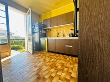 MAISON 158 M², TERRASSE EXPOSEE SUD, TERRAIN CLOS DE 593 M², 4 CHAMBRES, GARAGE, CAVE, POMPE A CHALEUR, PANNEAUX SOLAIRES, CHARPENTE TRADITIONNELLE.