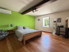 MAISON 100 M² AU CALME, 3 CHAMBRES, POSSIBILITE DE 4 CHAMBRES, TERRAIN DE 859 m², TERRASSE, POMPE A CHALEUR, CLIMATISATION, ASSAINISSEMENT COLLECTIF, TOITURE OK, DOUBLE VITRAGE GARAGE.