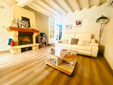 MAISON 100 M² AU CALME SANS VIS A VIS, 3 CHAMBRES, TERRAIN DE 859 m², TERRASSE DE 30m²,  GARAGE, DOUBLE VITRAGE, POMPE A CHALEUR, CLIMATISATION, ASSAINISSEMENT COLLECTIF 